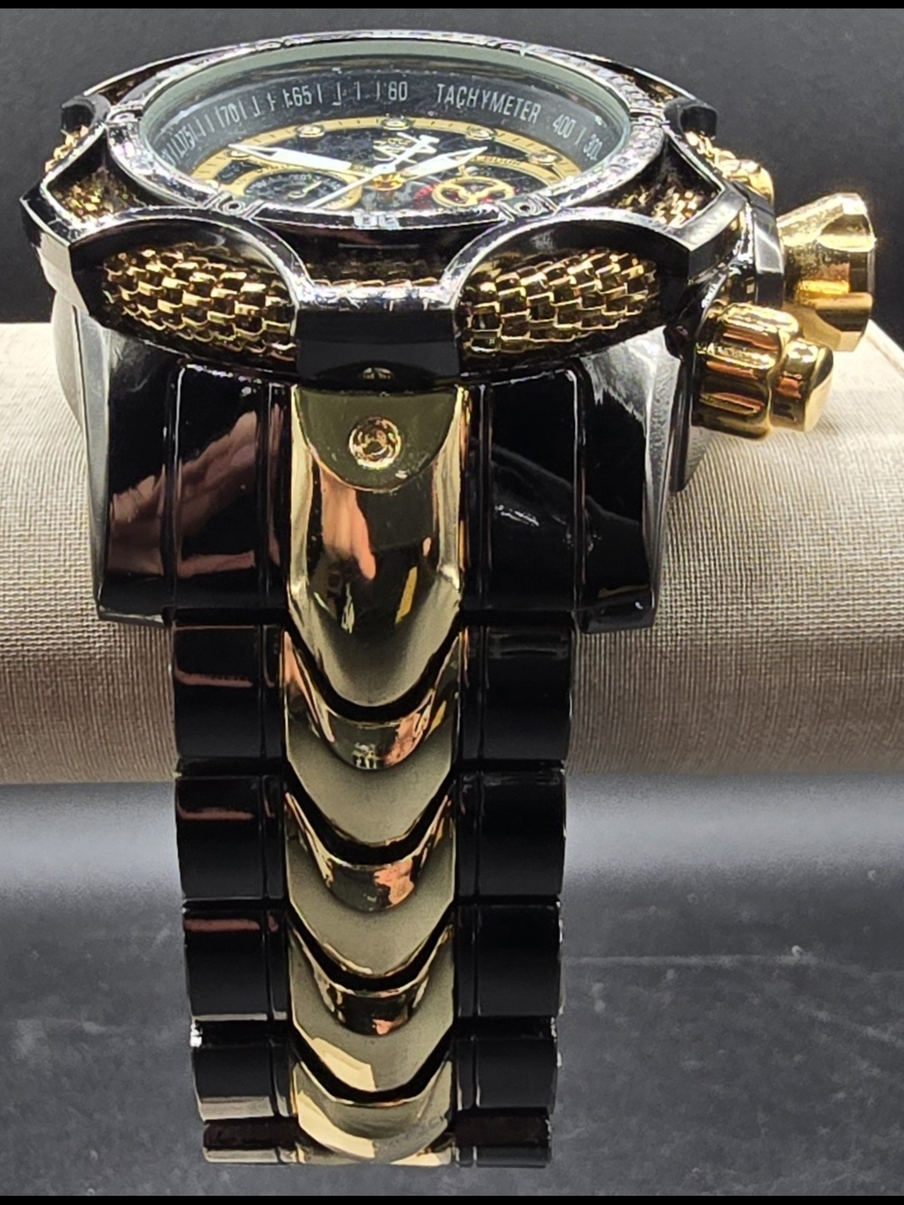 Invicta Reseve Gladiator Watch - Picture 4 of 10